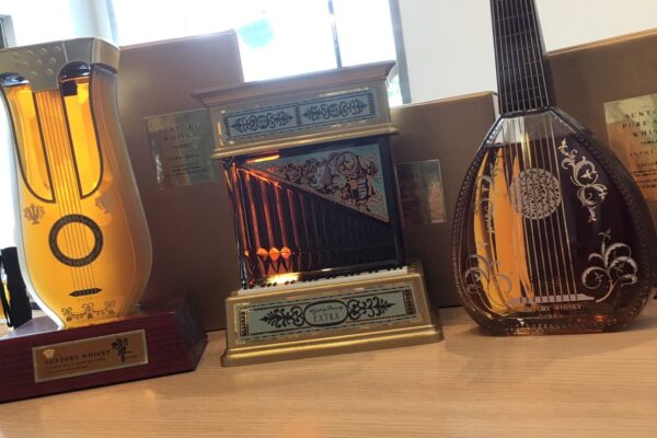 愛知県豊橋市のお客様より、サントリー 山崎・響 楽器シリーズを大量に高価買取させて頂きました！（2021.10.14）